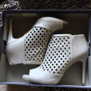 Ivory Jennifer Lopez heels.